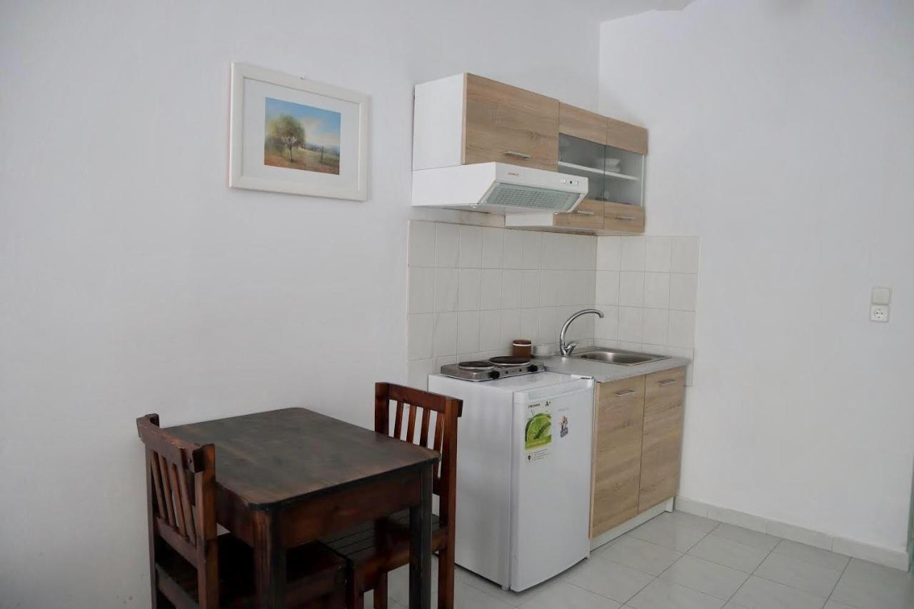 Yénion Camelia Studios מראה חיצוני תמונה